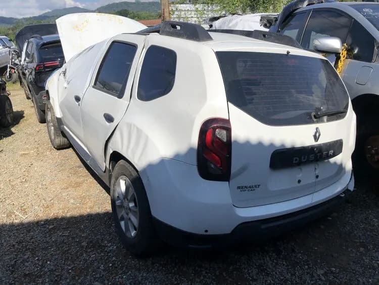 RENAULT DUSTER