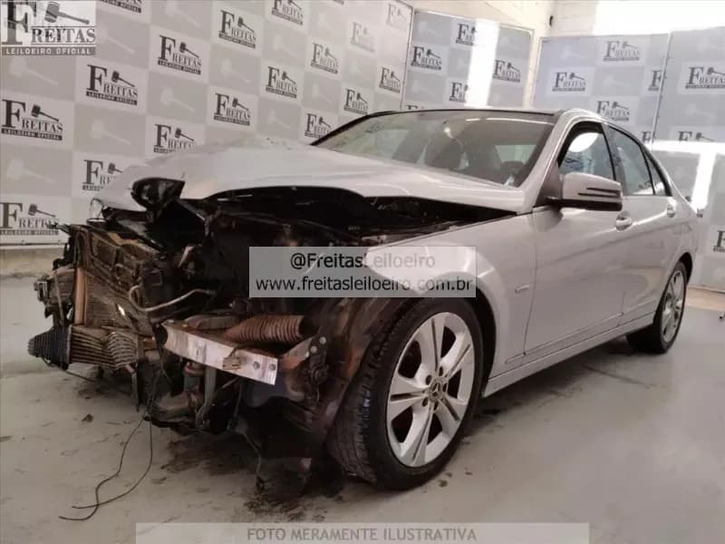 MERCEDES-BENZ  C200 2010