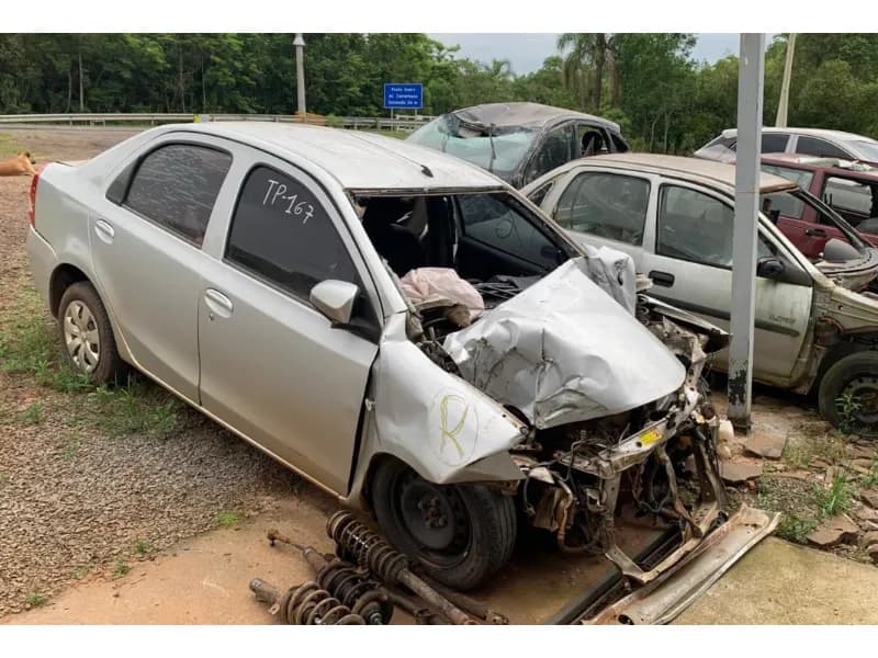 TOYOTA ETIOS SEDAN 2014