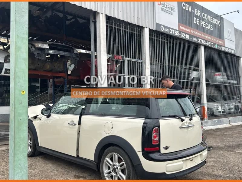 MINI COOPER CLUBMAN 2012