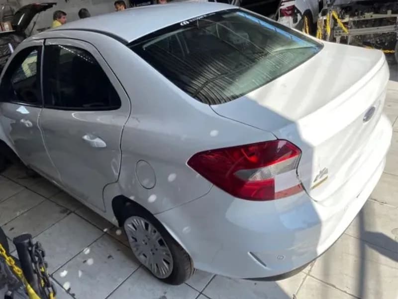 FORD KA SEDAN 2018