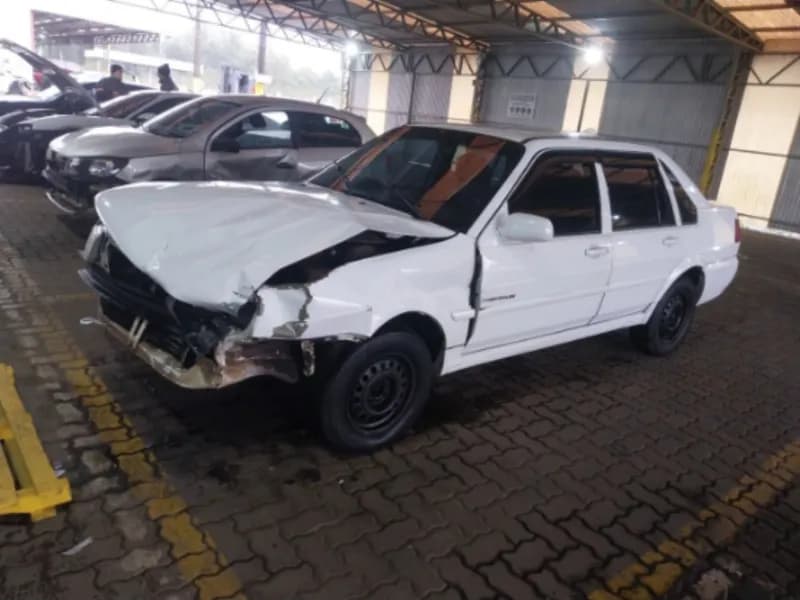 VOLKSWAGEN SANTANA 2000