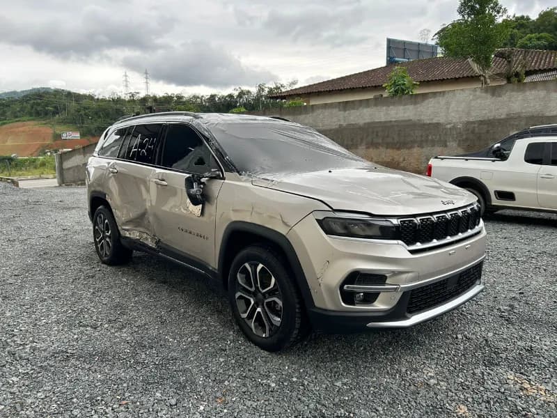 JEEP COMMANDER 2022