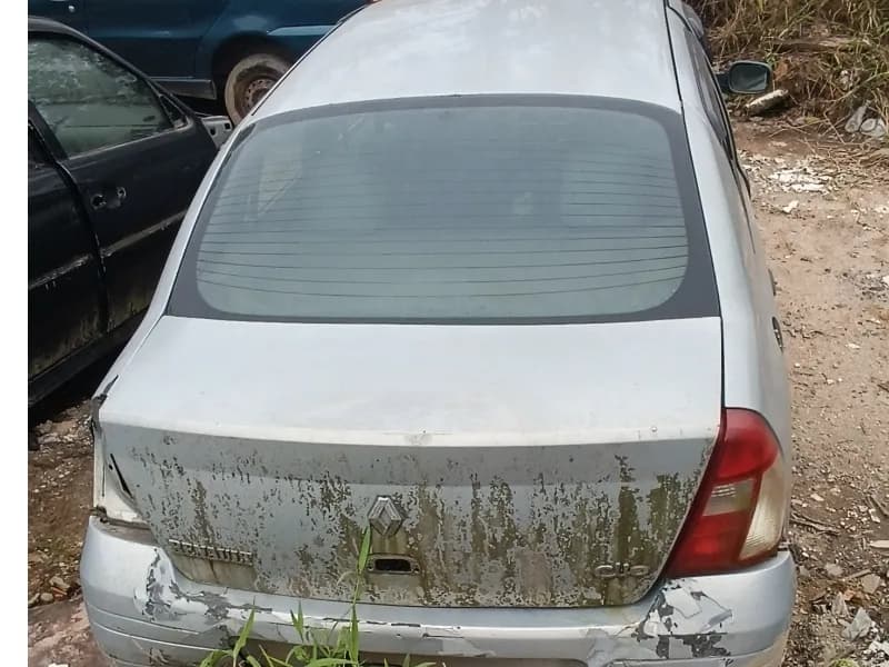 RENAULT CLIO SEDAN 2006