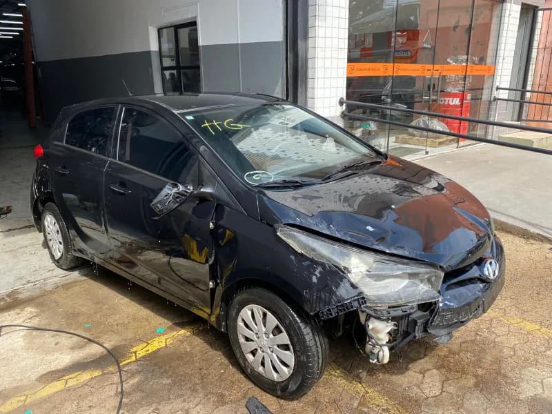 HYUNDAI HB20 2013