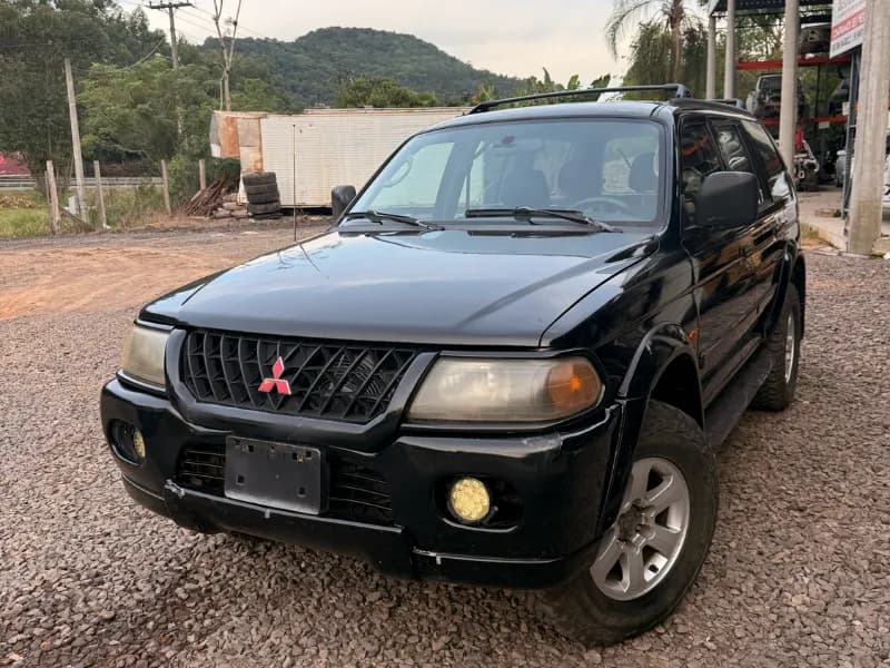 MITSUBISHI PAJERO GLS 2001