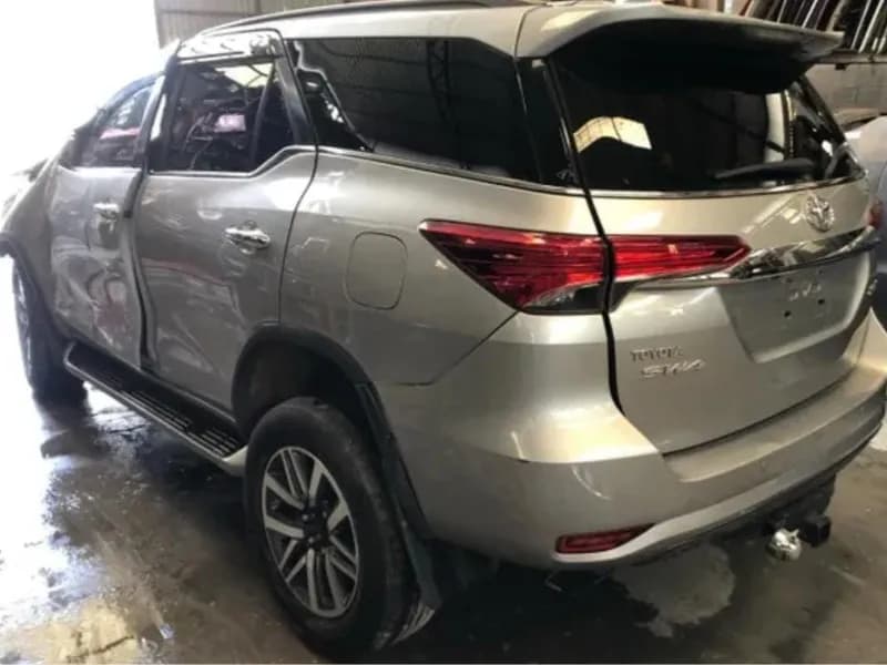 TOYOTA HILUX SW4 2022