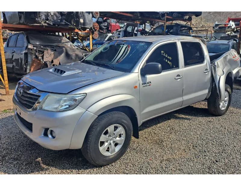 TOYOTA HILUX 2015