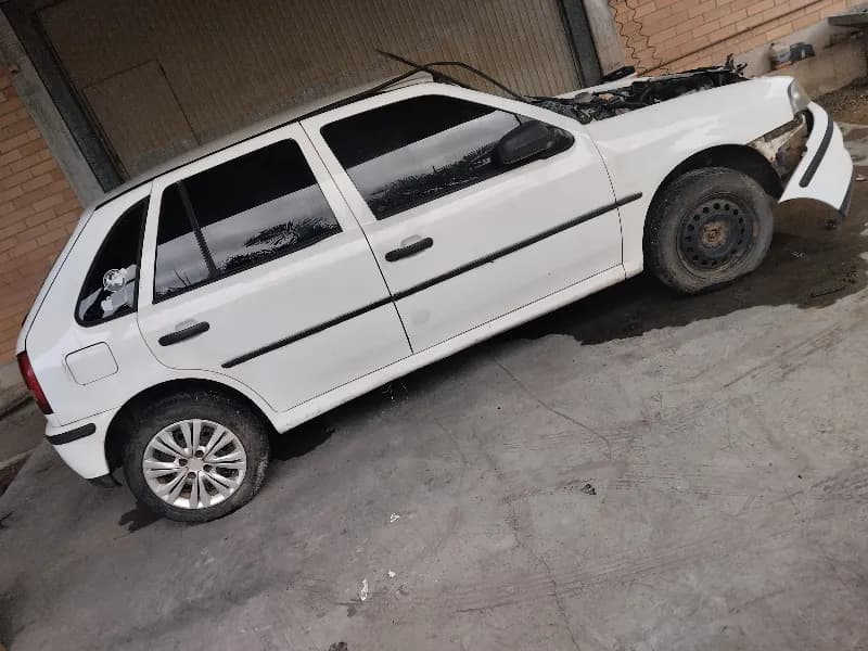 VOLKSWAGEN GOL 2001