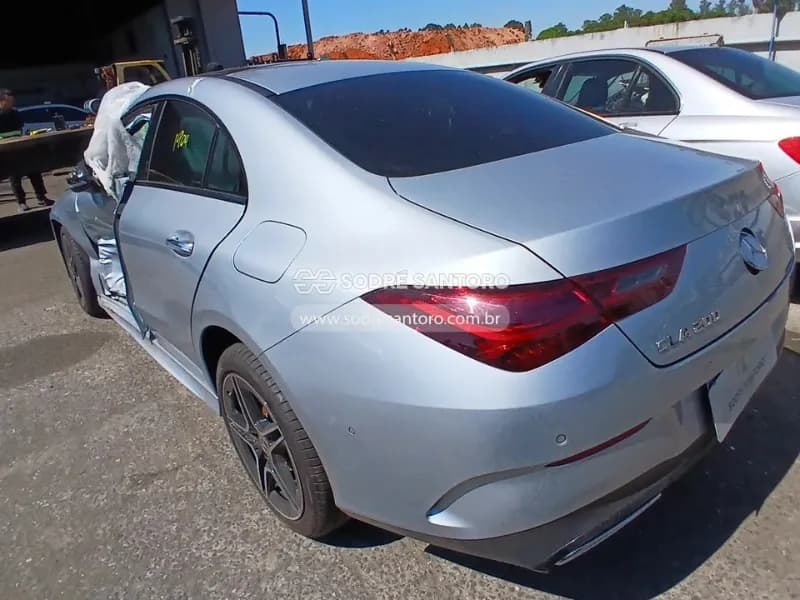 MERCEDES-BENZ CLA200 2025