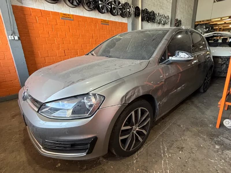 VOLKSWAGEN GOLF 2015