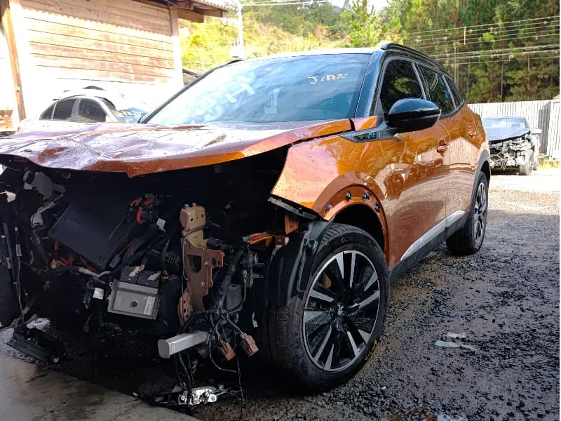 PEUGEOT E2008 GT 2023