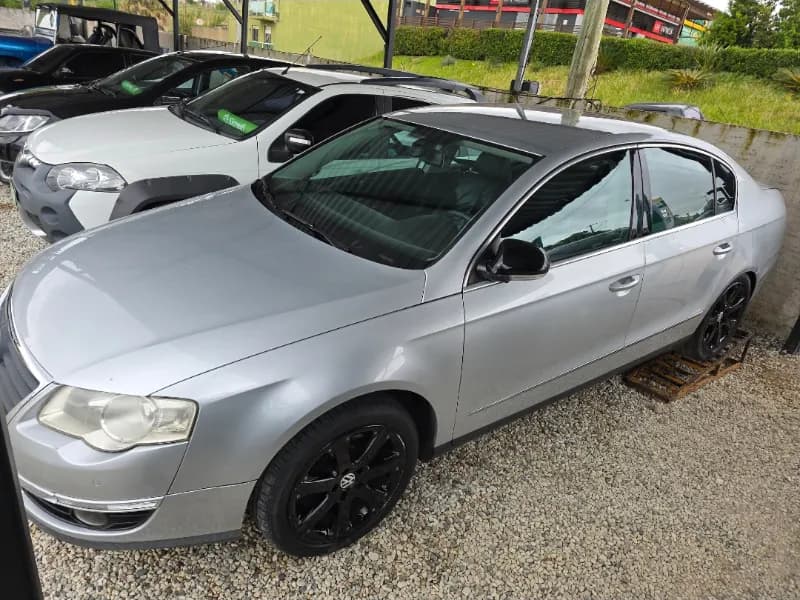 VOLKSWAGEN PASSAT 2010