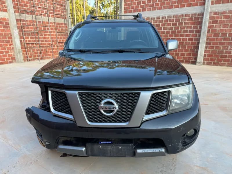 NISSAN FRONTIER 2014
