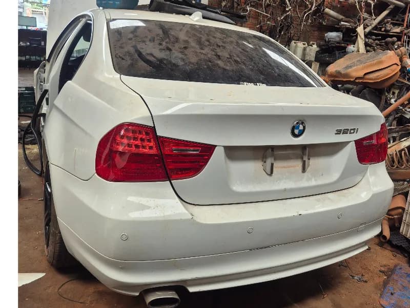 BMW 320 2010