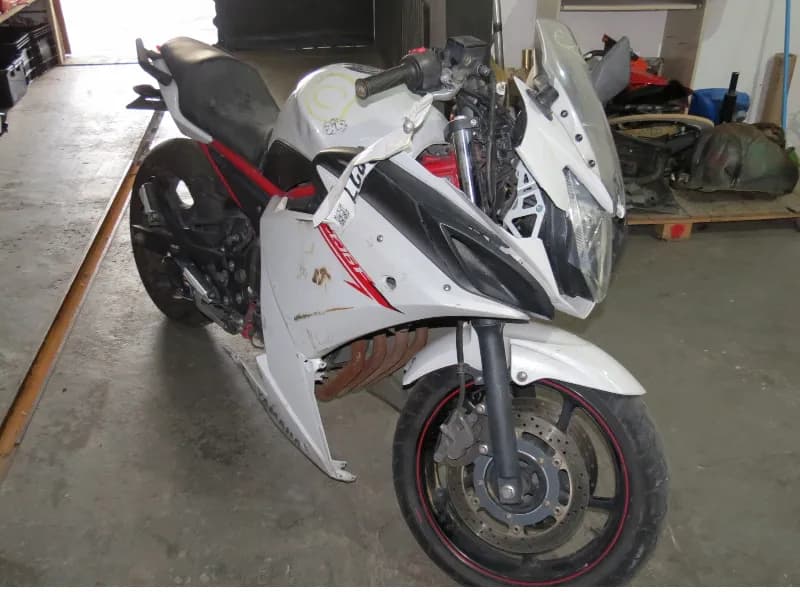 YAMAHA XJ6 2013