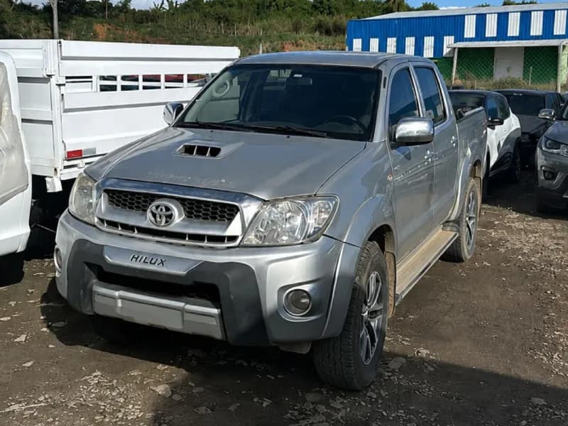 TOYOTA HILUX 2012