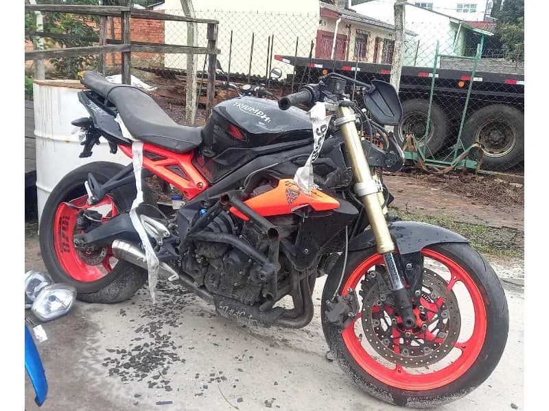TRIUMPH STREET TRIPLE 2017