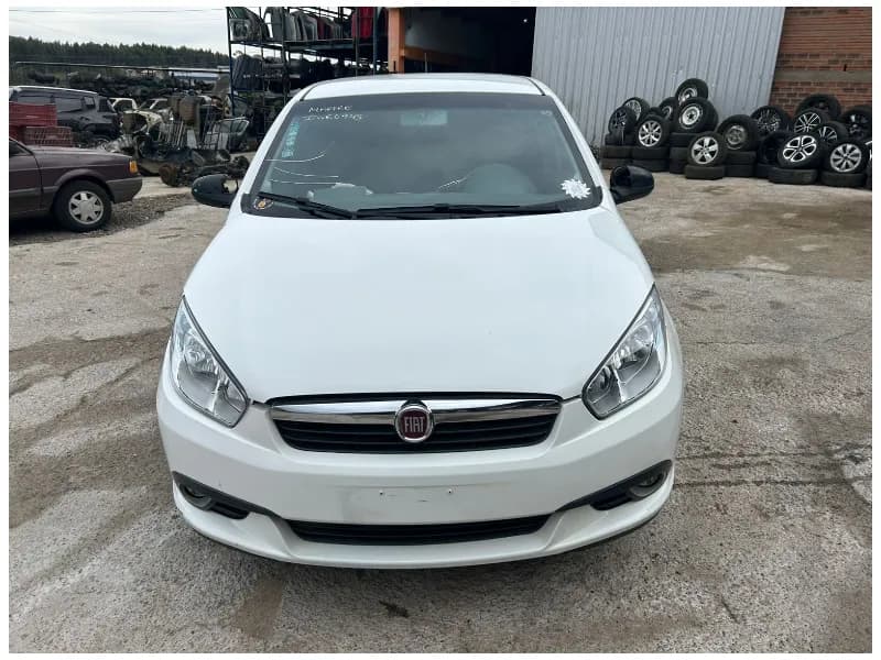 FIAT GRAND SIENA 2015