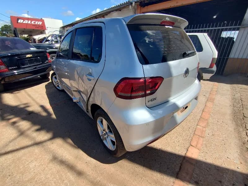 VOLKSWAGEN FOX 2015