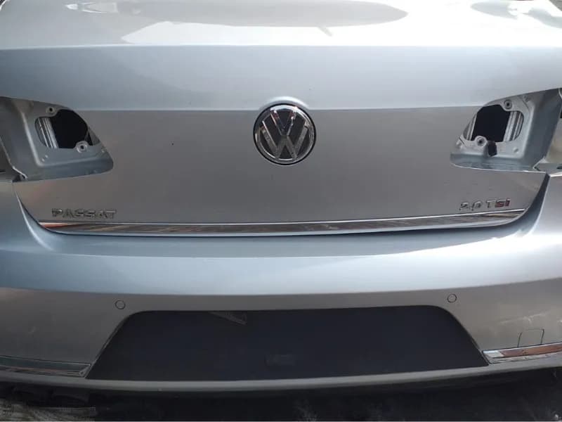 VOLKSWAGEN PASSAT 2013