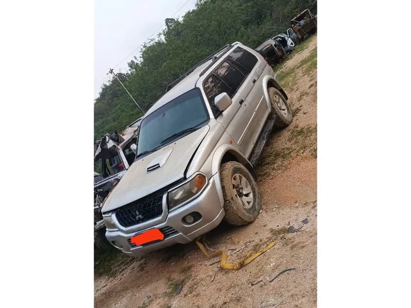 MITSUBISHI PAJERO SPORT