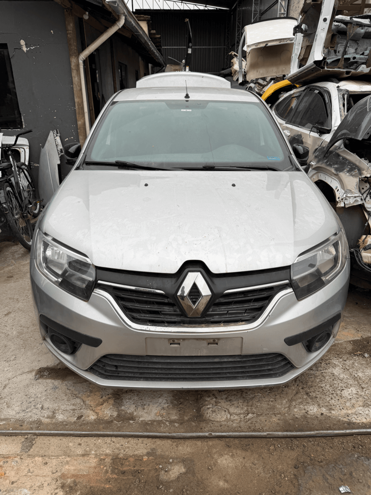 RENAULT LOGAN