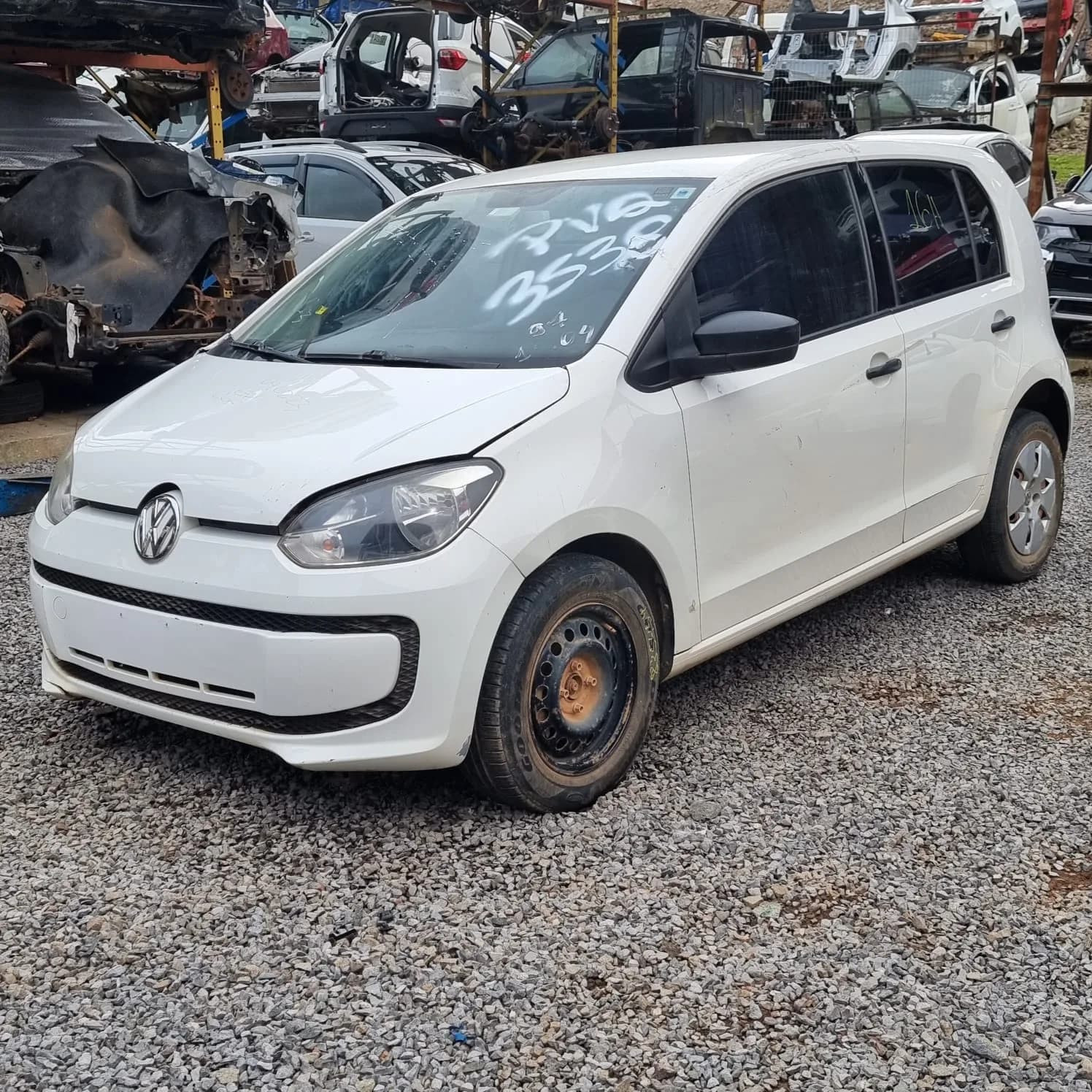 VOLKSWAGEN UP