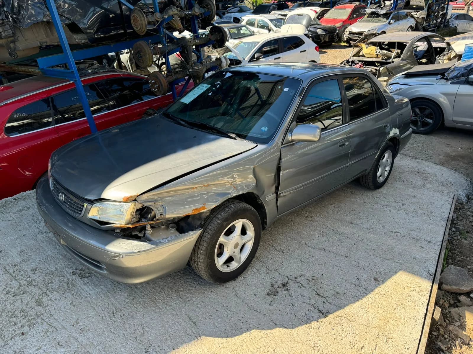 TOYOTA COROLLA 2001