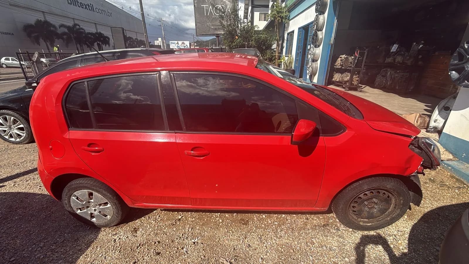 VOLKSWAGEN UP