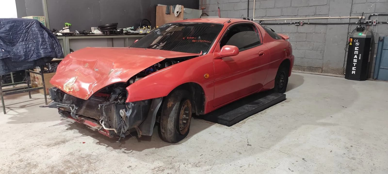 MAZDA MX-3 1997