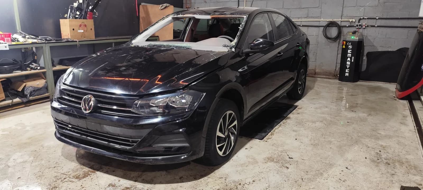 VOLKSWAGEN VIRTUS