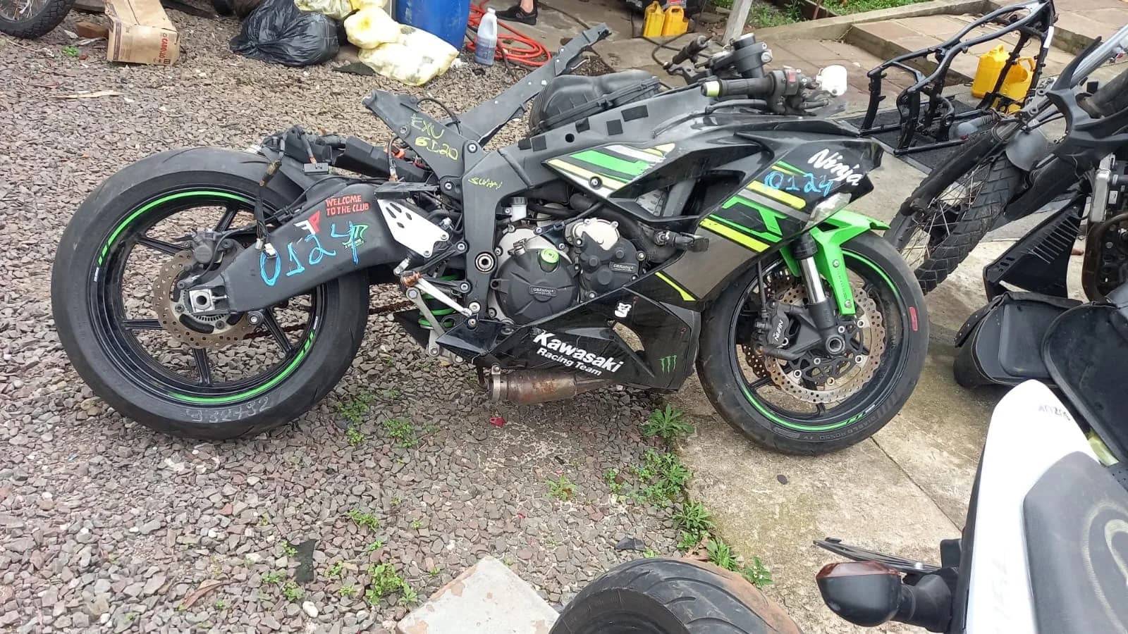 KAWASAKI NINJA ZX