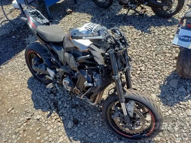 KAWASAKI Z 900