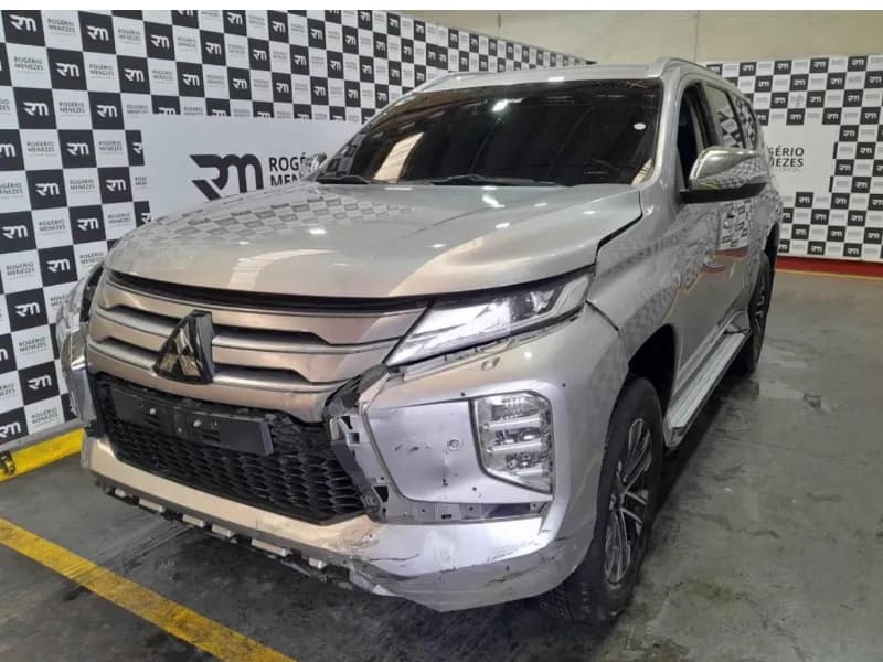 MITSUBISHI PAJERO SPORT 2020
